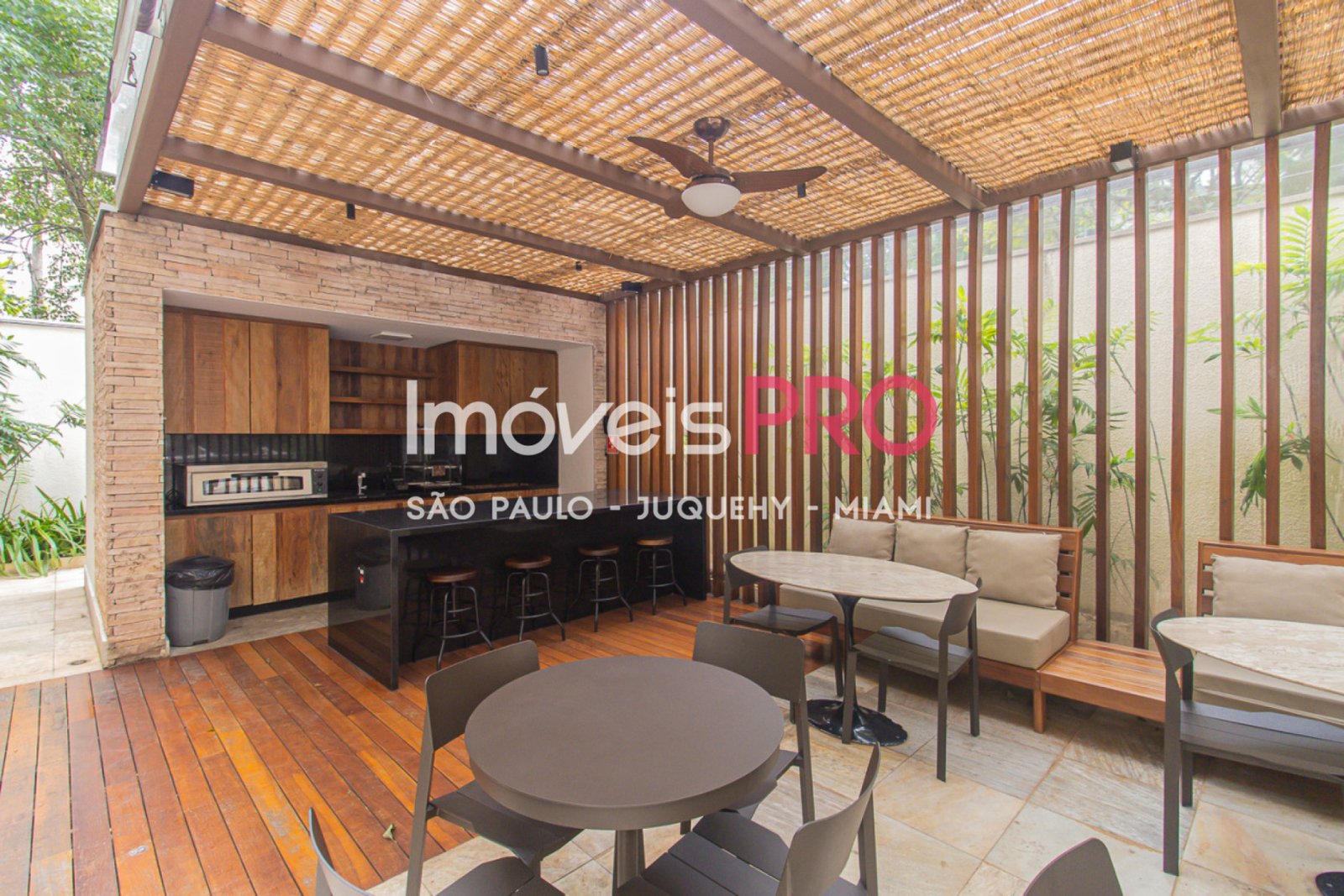 Foto :: https://assets.imoveispro.com.br/thumb/IP37537/apartamento-venda-campo-belo_IP37537_29_1920x1080.jpg?