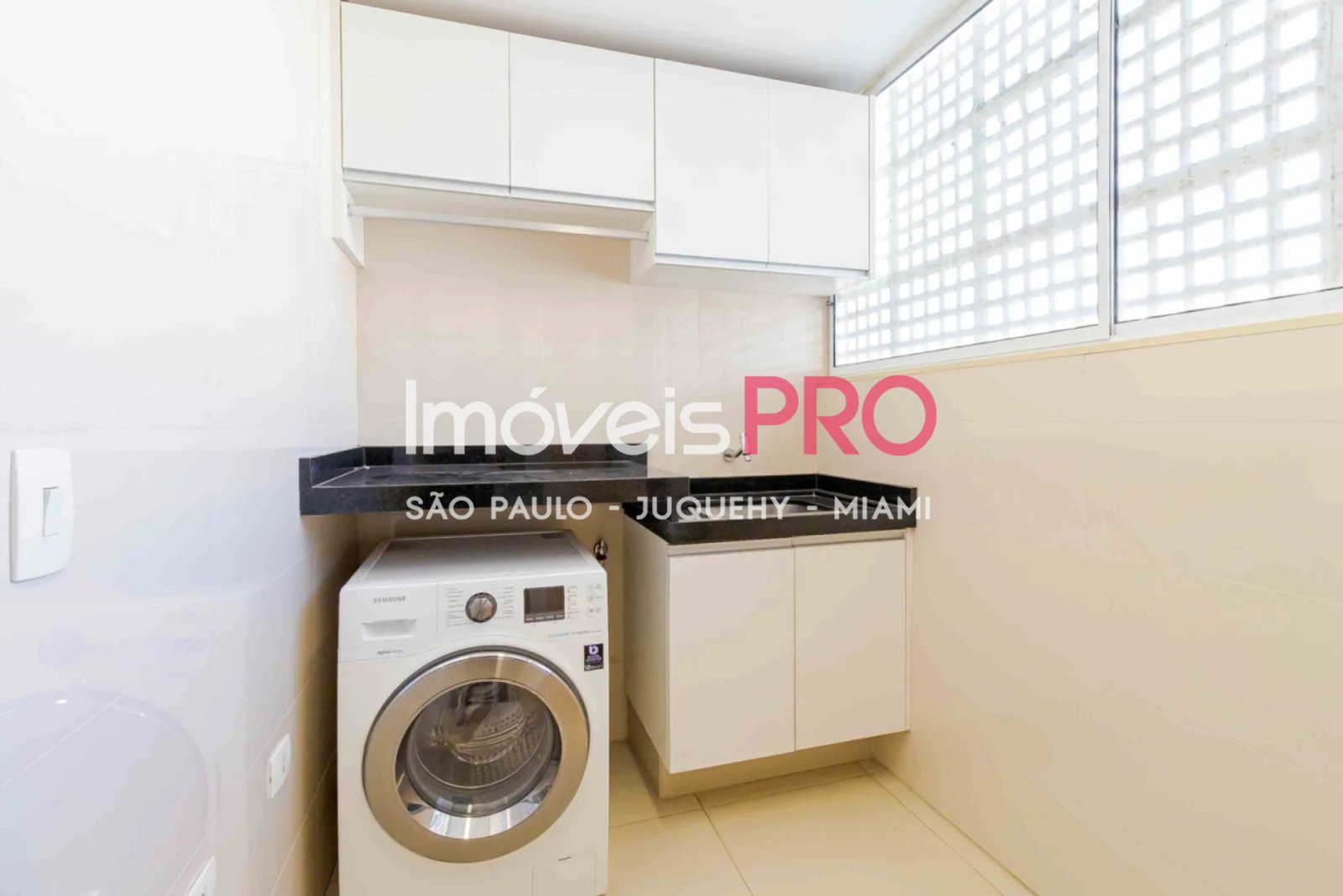 Foto :: https://assets.imoveispro.com.br/thumb/IP37541/apartamento-venda-itaim-bibi_IP37541_23_1920x1080.jpg?