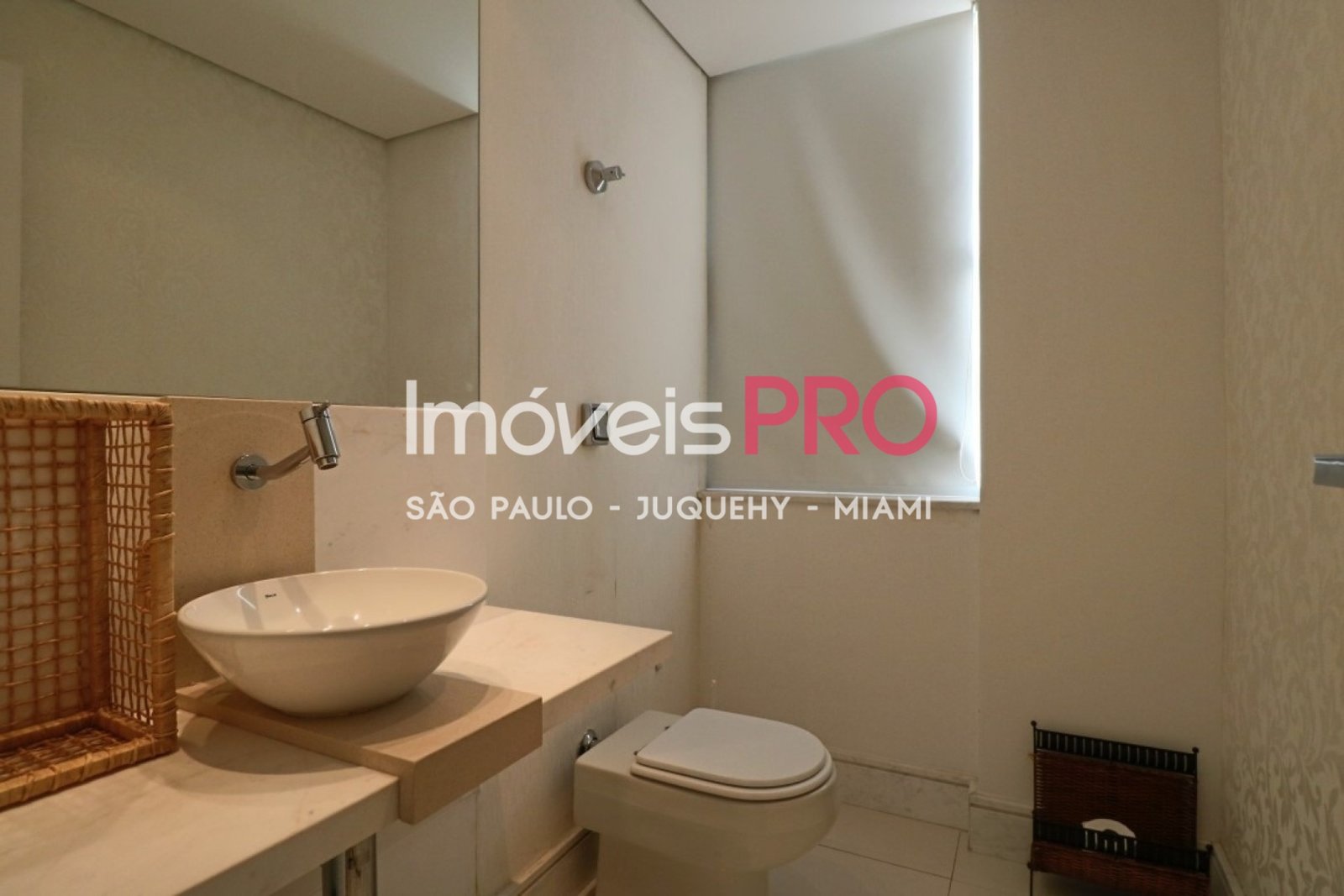Foto :: IP37548
