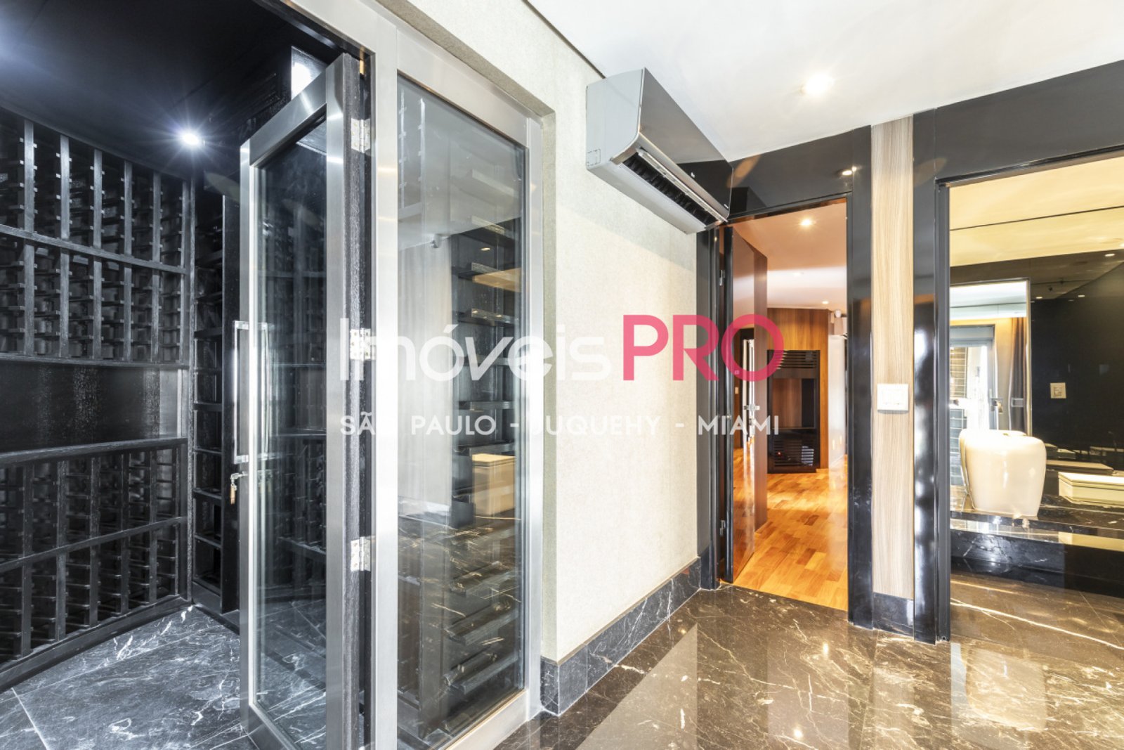 Foto :: https://assets.imoveispro.com.br/thumb/IP37552/apartamento-venda-moema-passaros_IP37552_11_1920x1080.jpg?