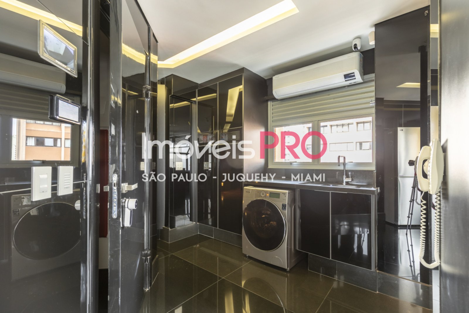 Foto :: https://assets.imoveispro.com.br/thumb/IP37552/apartamento-venda-moema-passaros_IP37552_29_1920x1080.jpg?
