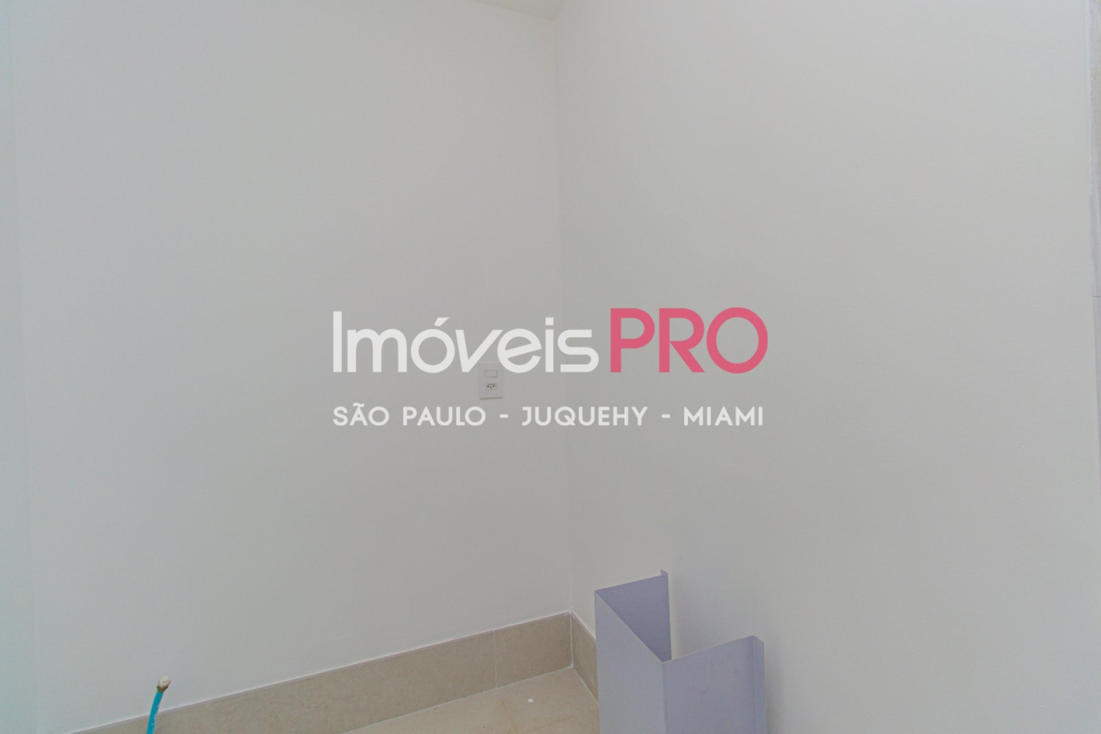 Foto :: https://assets.imoveispro.com.br/thumb/IP37553/apartamento-venda-campo-belo_IP37553_17_1920x1080.jpg?