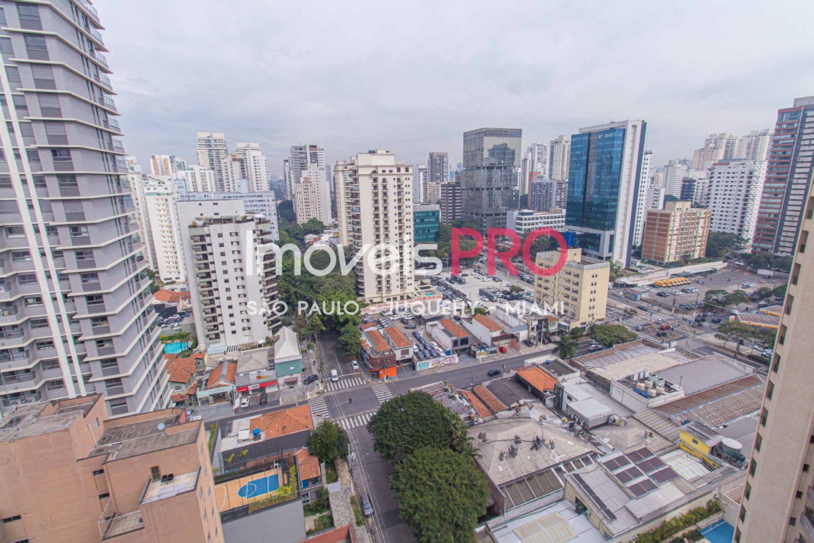 Foto :: https://assets.imoveispro.com.br/thumb/IP37553/apartamento-venda-campo-belo_IP37553_29_1920x1080.jpg?
