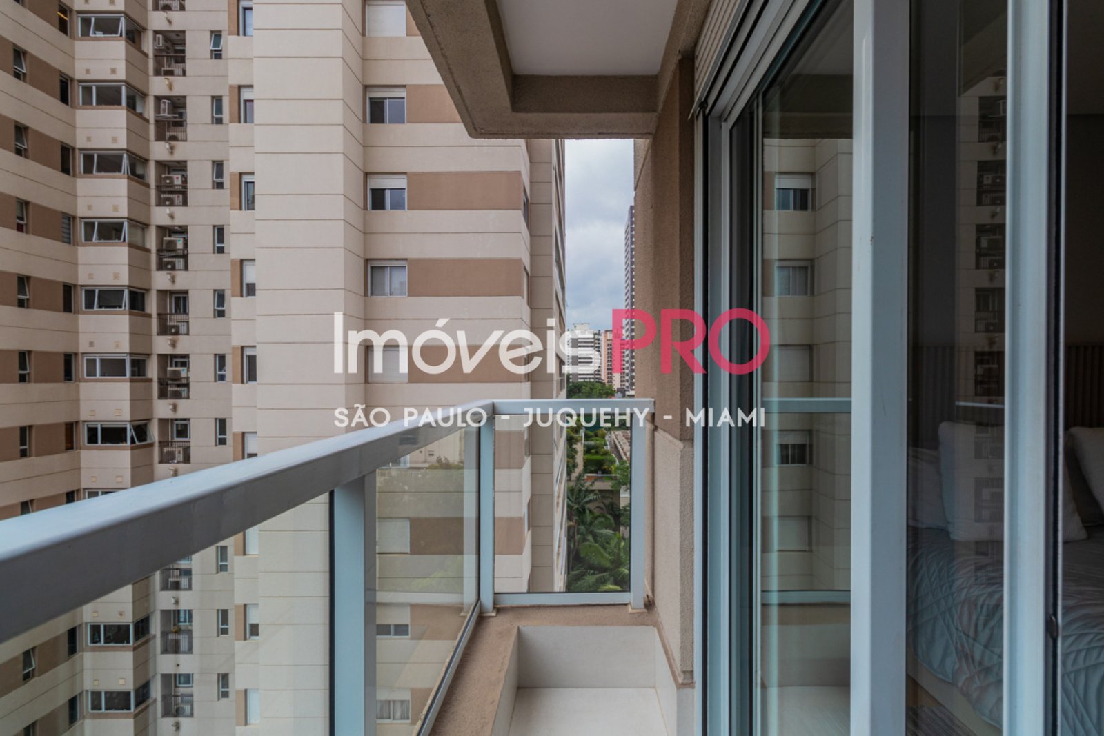 Foto :: https://assets.imoveispro.com.br/thumb/IP37563/apartamento-aluguel-campo-belo_IP37563_29_1920x1080.jpg?