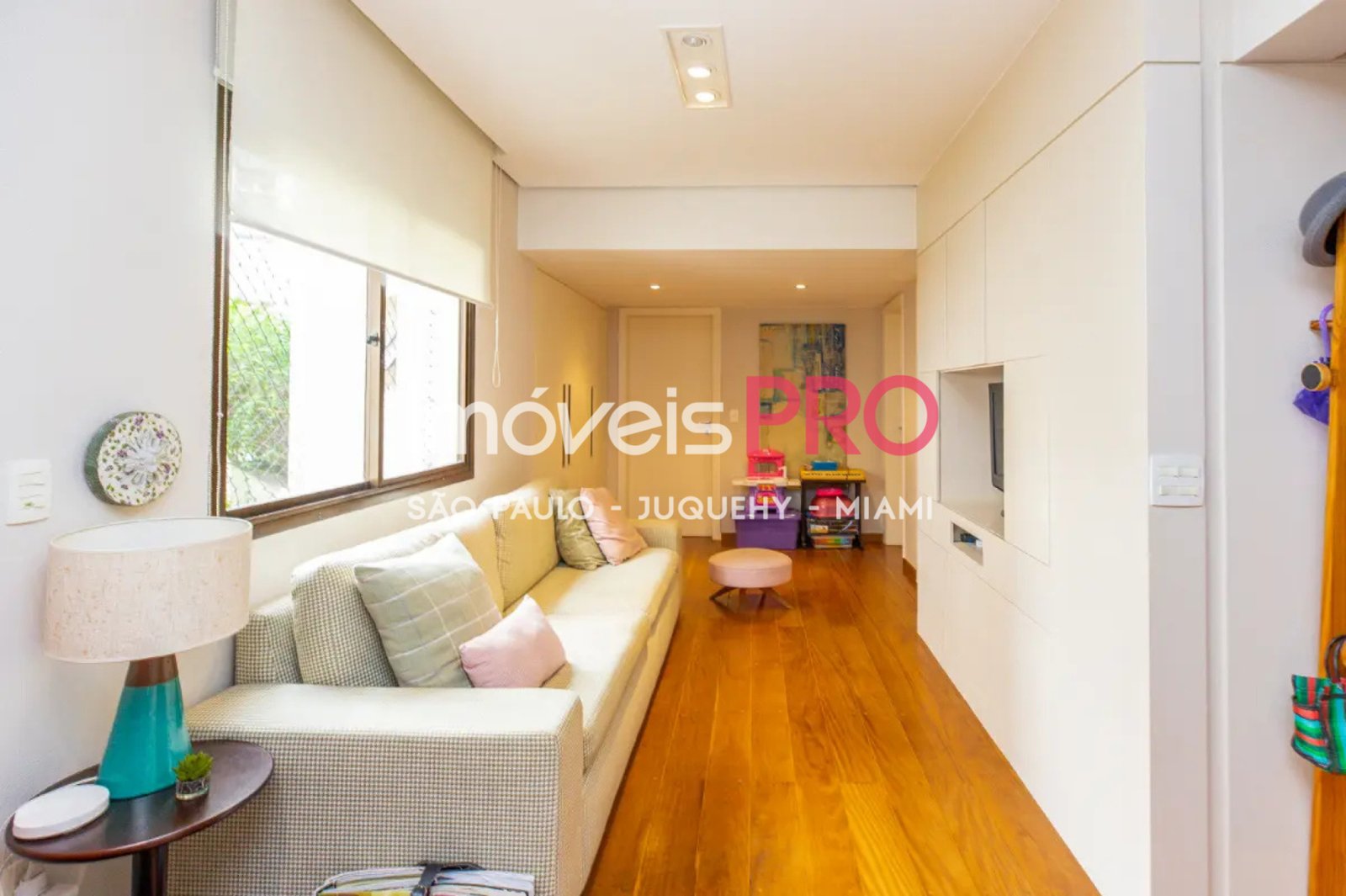 Foto :: https://assets.imoveispro.com.br/thumb/IP37566/apartamento-venda-itaim-bibi_IP37566_11_1920x1080.jpg?