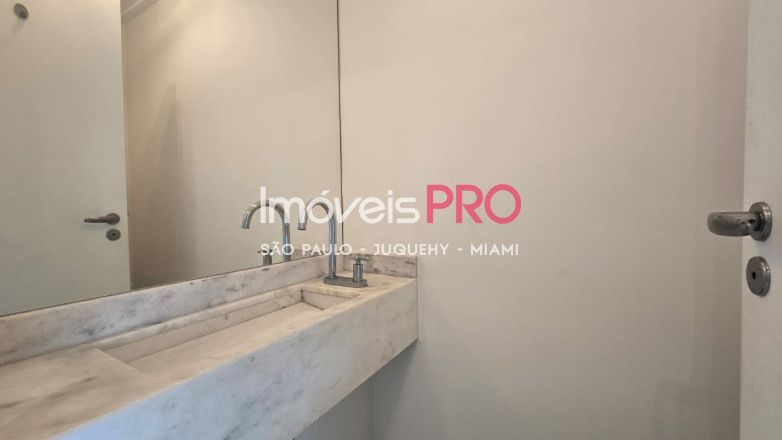 Foto :: https://assets.imoveispro.com.br/thumb/IP37572/apartamento-aluguel-campo-belo_IP37572_23_1920x1080.jpg?