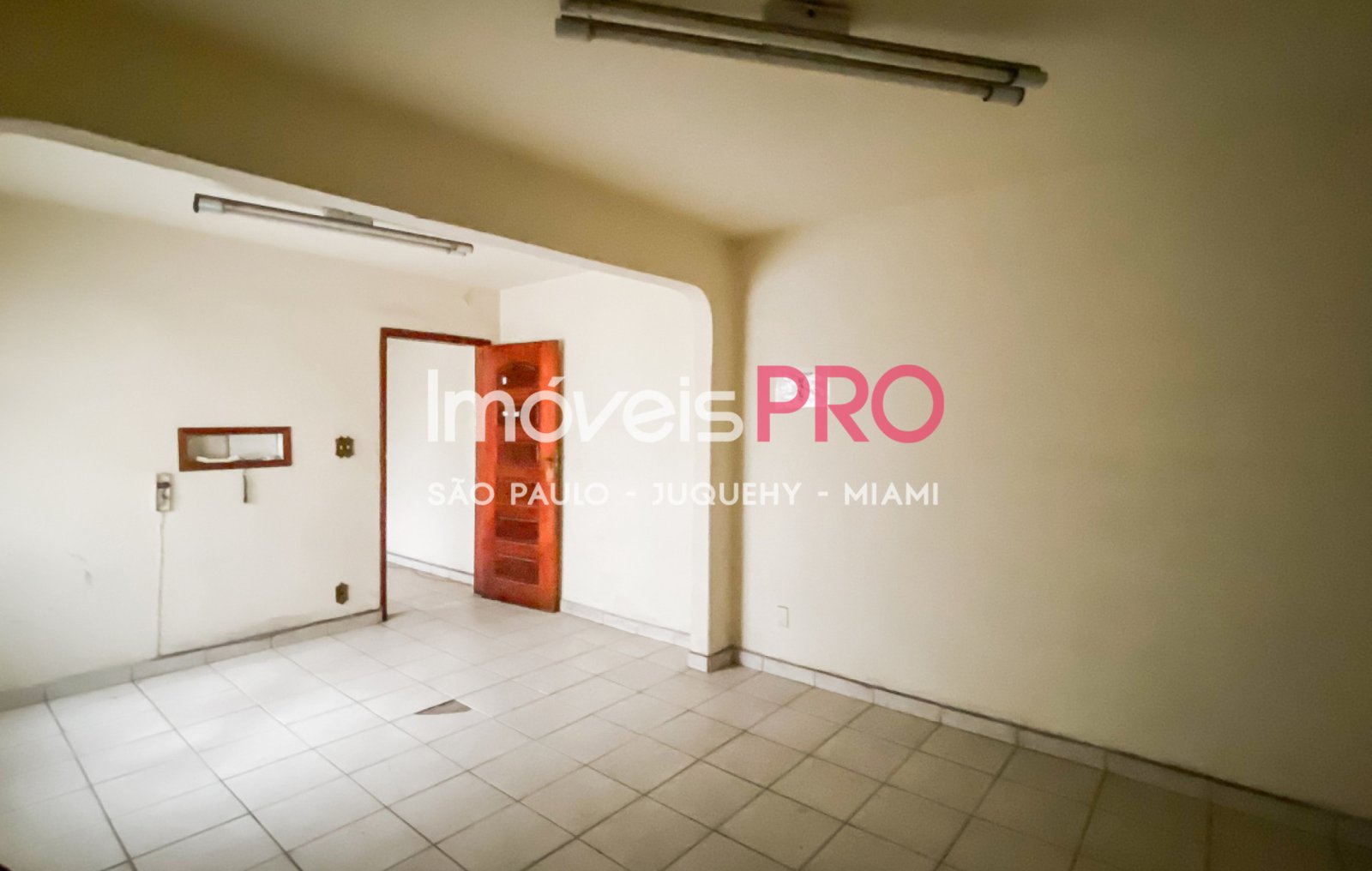 Foto :: https://assets.imoveispro.com.br/thumb/IP37584/loja-venda-moema_IP37584_29_1920x1080.jpg?
