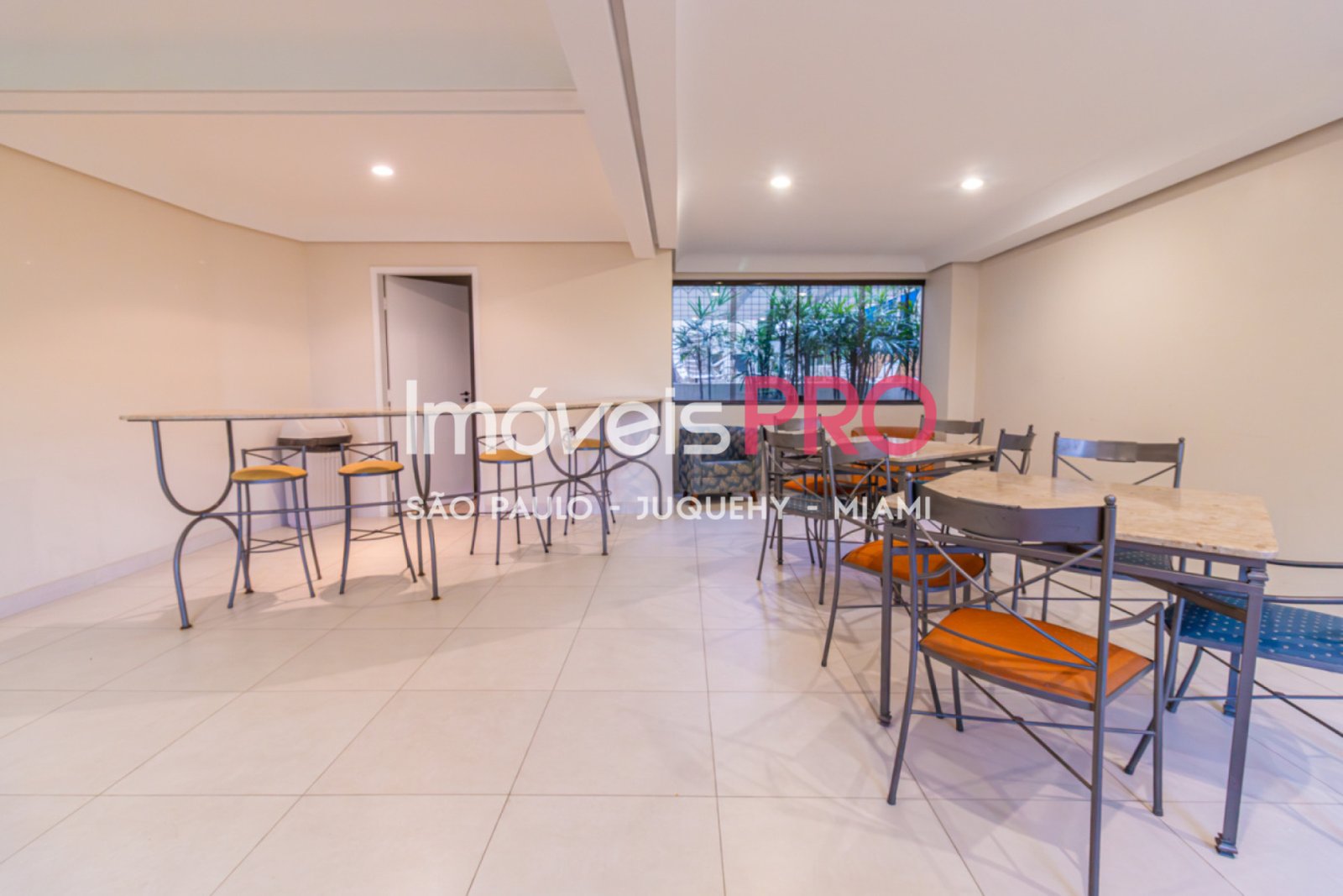 Foto :: https://assets.imoveispro.com.br/thumb/IP37588/apartamento-venda-vila-mariana_IP37588_47_1920x1080.jpg?