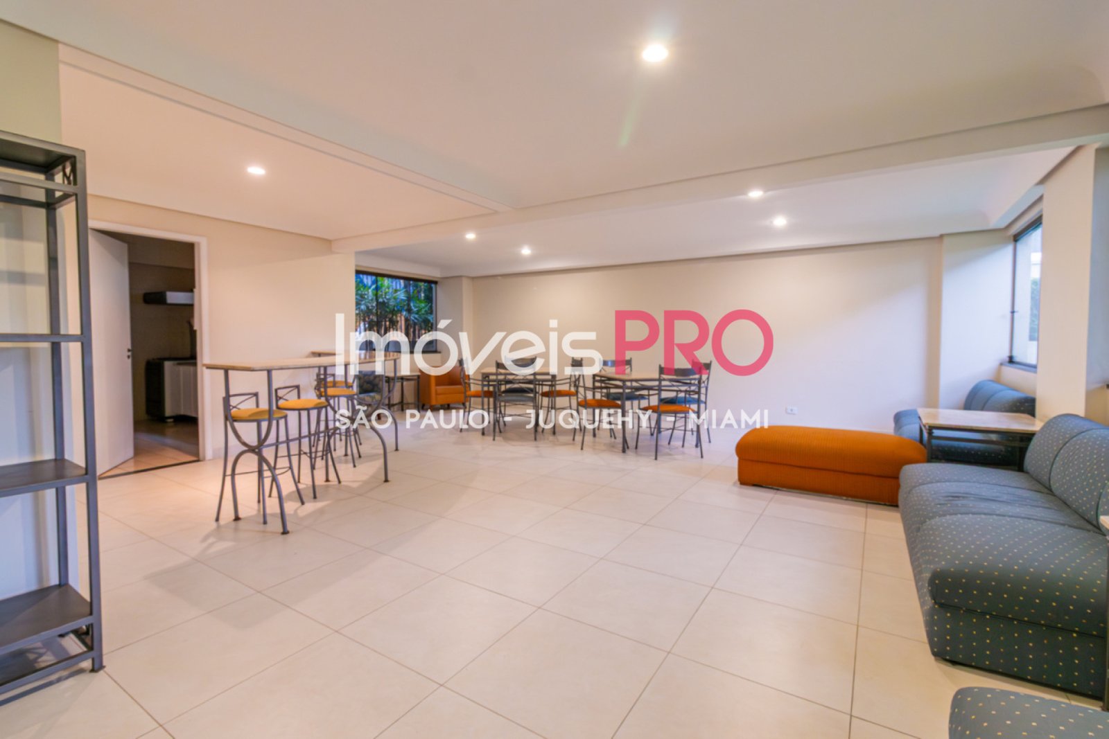 Foto :: https://assets.imoveispro.com.br/thumb/IP37589/apartamento-venda-vila-mariana_IP37589_41_1920x1080.jpg?