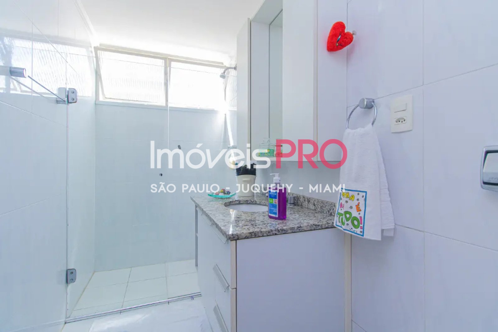 Foto :: https://assets.imoveispro.com.br/thumb/IP37597/apartamento-venda-moema-passaros_IP37597_17_1920x1080.jpg?