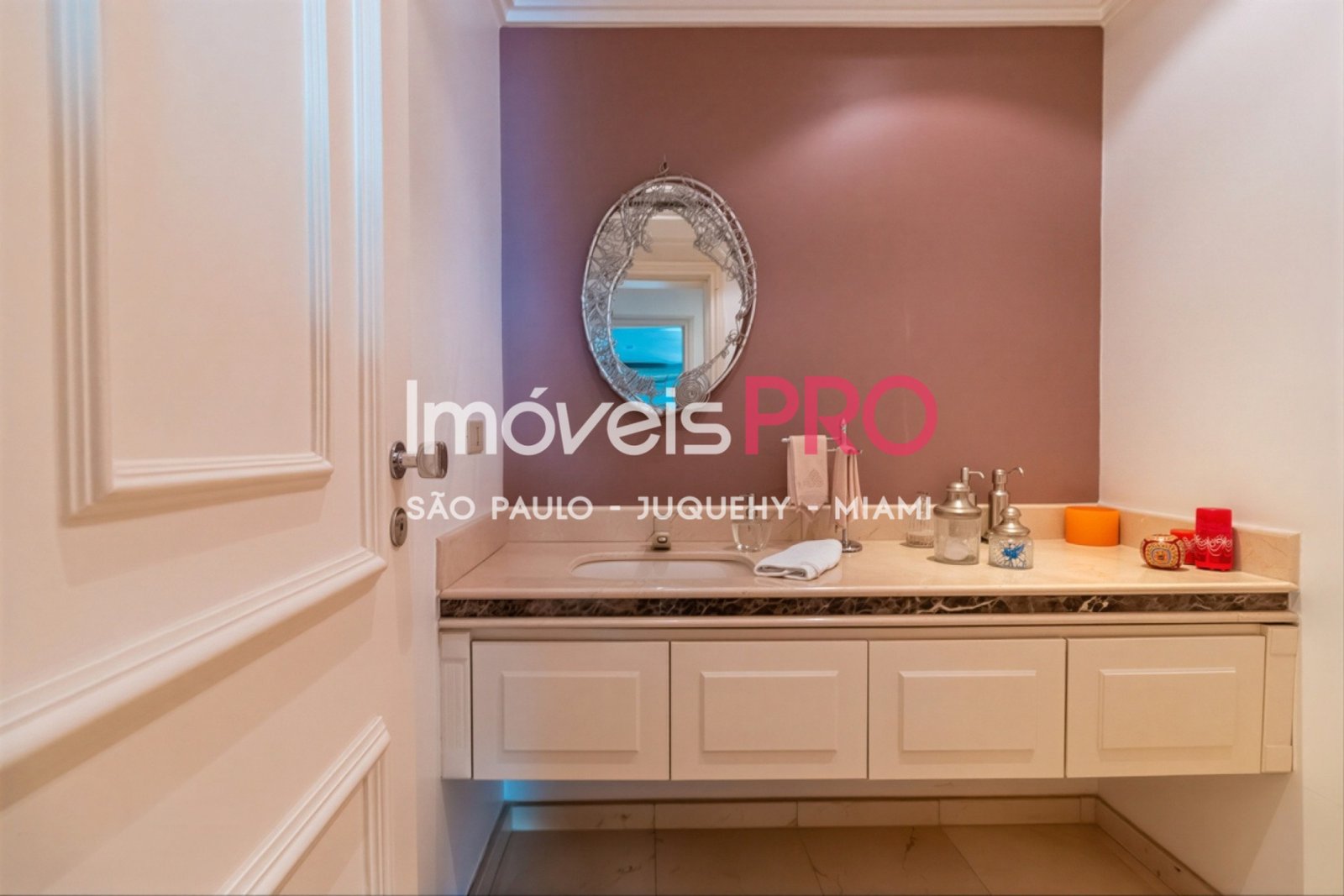 Foto :: https://assets.imoveispro.com.br/thumb/IP37619/apartamento-venda-campo-belo_IP37619_17_1920x1080.jpg?