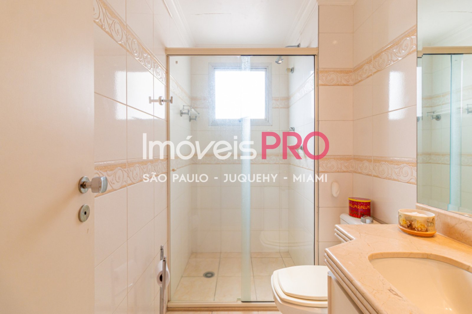 Foto :: https://assets.imoveispro.com.br/thumb/IP37619/apartamento-venda-campo-belo_IP37619_35_1920x1080.jpg?