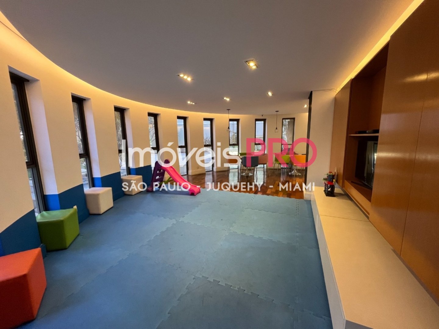 Foto :: https://assets.imoveispro.com.br/thumb/IP37627/apartamento-venda-brooklin_IP37627_47_1920x1080.jpg?