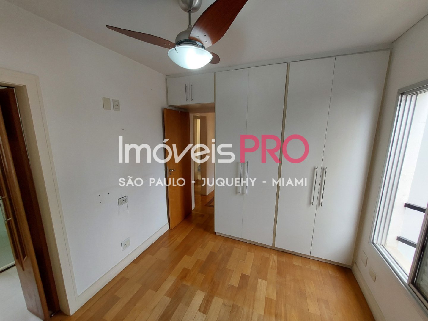 Foto :: https://assets.imoveispro.com.br/thumb/IP37642/apartamento-venda-brooklin_IP37642_29_1920x1080.jpg?