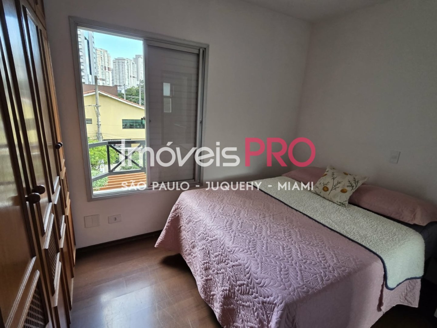 Foto :: IP37643