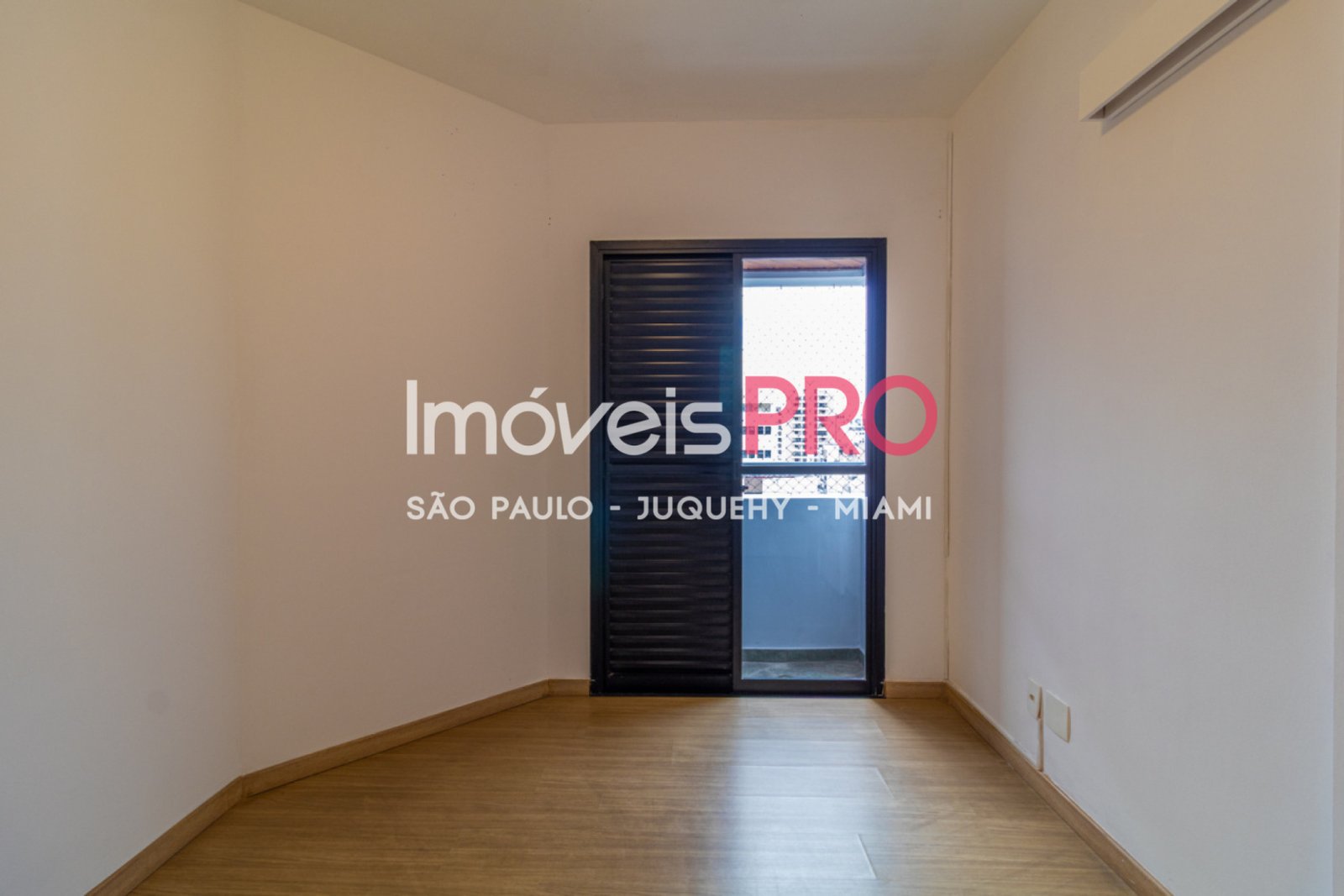 Foto :: https://assets.imoveispro.com.br/thumb/IP37646/apartamento-aluguel-moema-indios_IP37646_11_1920x1080.jpg?