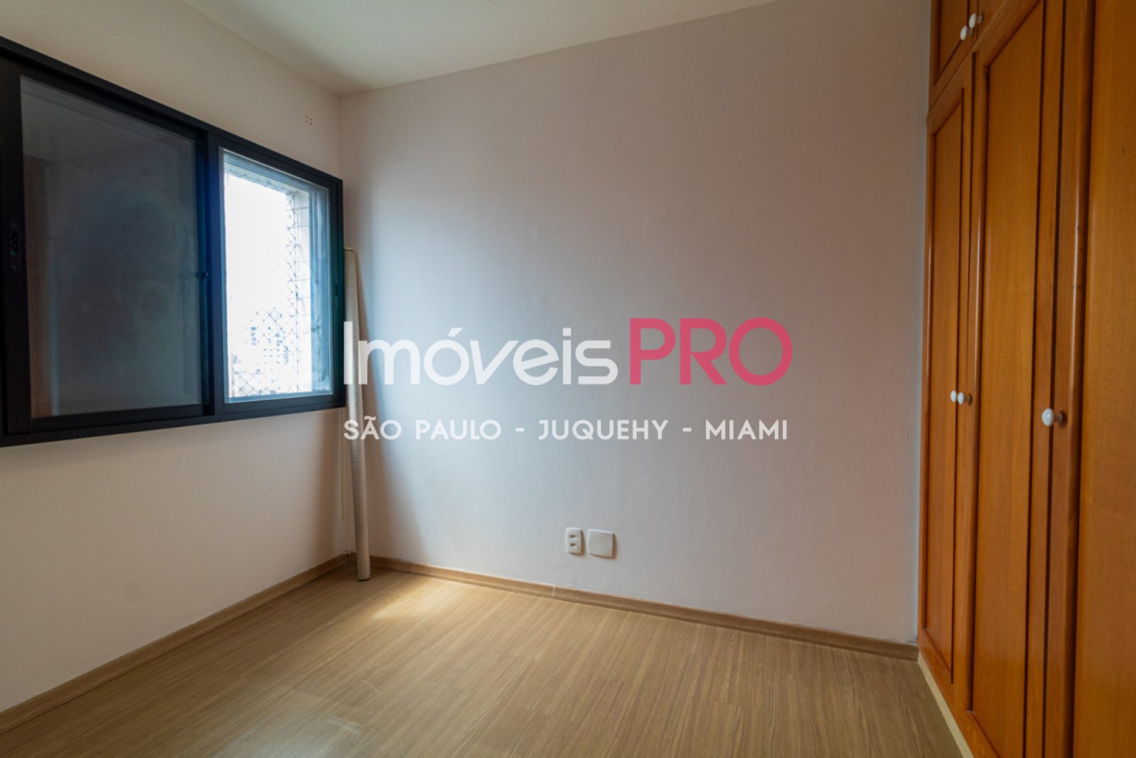 Foto :: https://assets.imoveispro.com.br/thumb/IP37646/apartamento-aluguel-moema-indios_IP37646_17_1920x1080.jpg?