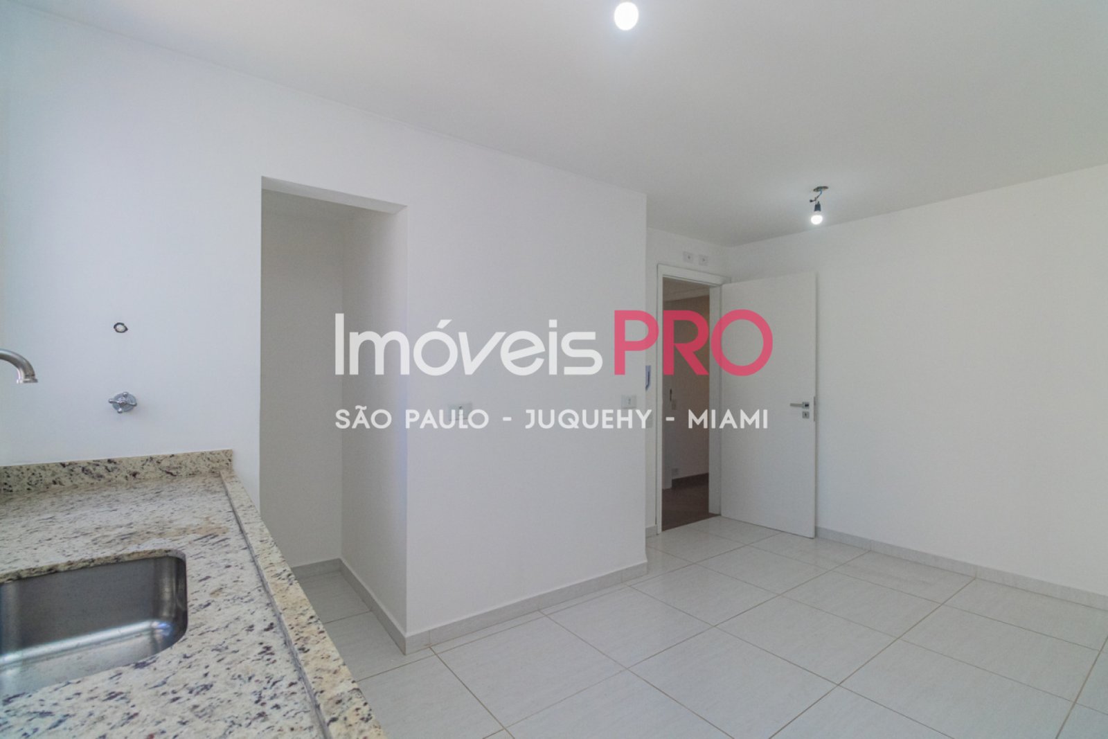 Foto :: https://assets.imoveispro.com.br/thumb/IP37649/apartamento-venda-campo-belo_IP37649_23_1920x1080.jpg?