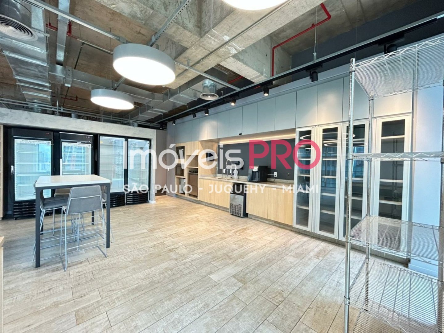 Foto :: https://assets.imoveispro.com.br/thumb/IP37655/conj-comercial-aluguel-itaim-bibi_IP37655_11_1920x1080.jpg?