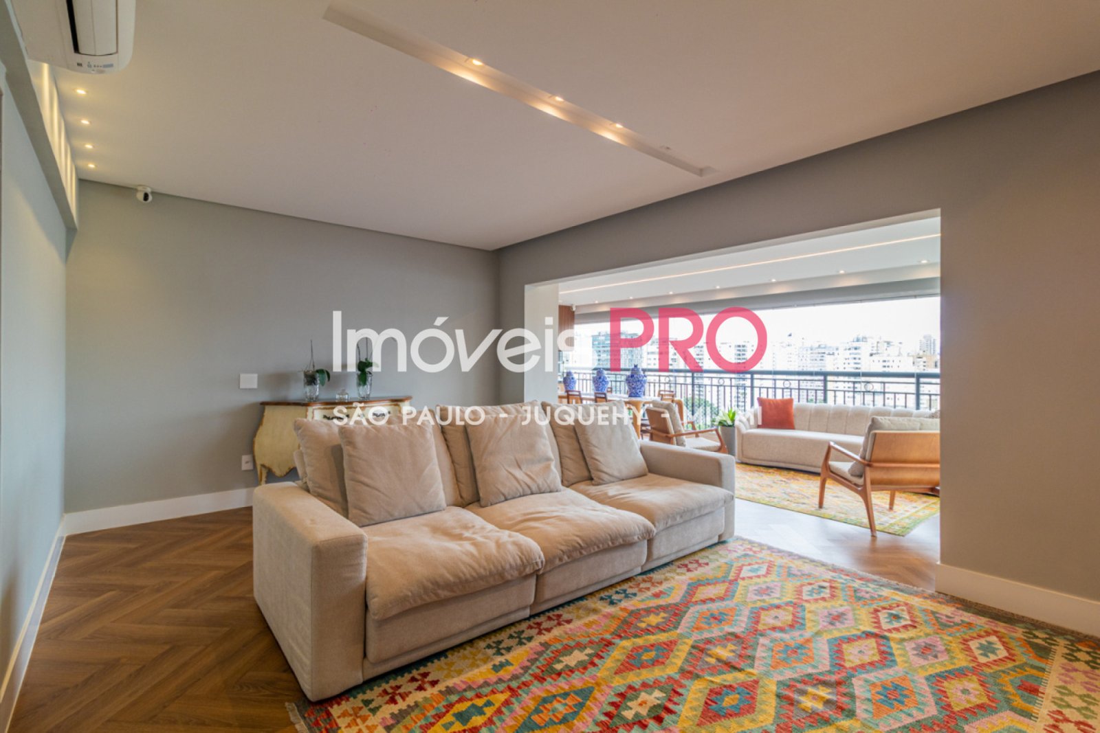 Foto :: https://assets.imoveispro.com.br/thumb/IP37661/apartamento-venda-moema_IP37661_17_1920x1080.jpg?