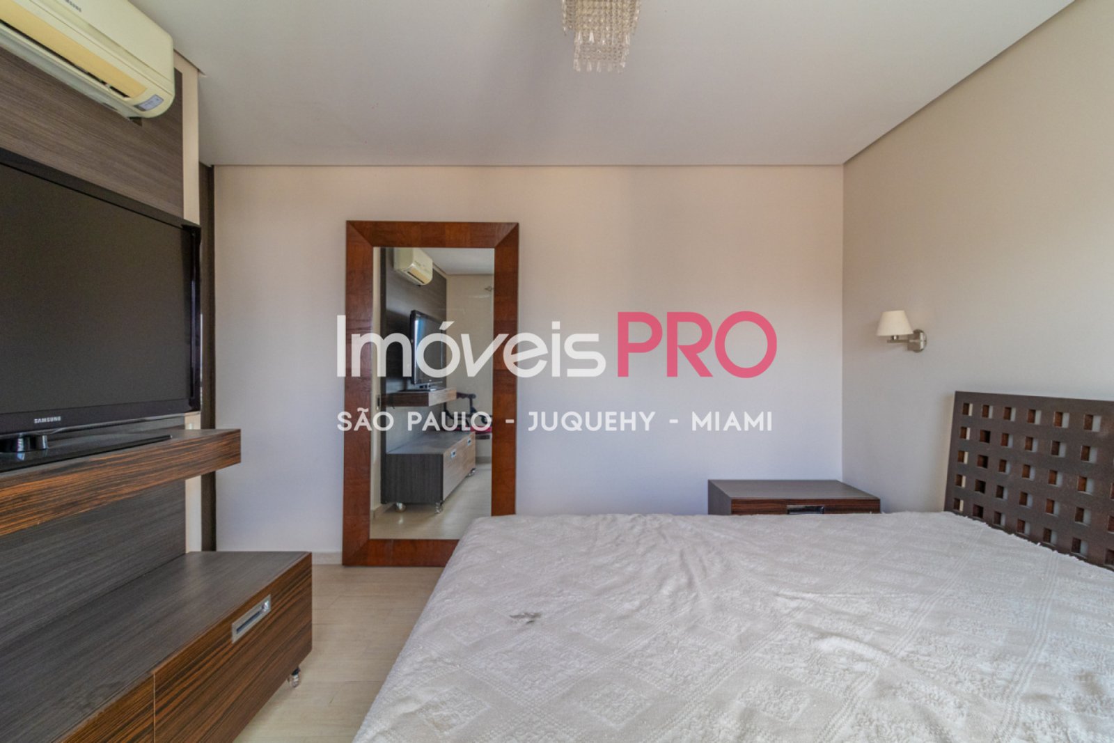 Foto :: https://assets.imoveispro.com.br/thumb/IP37675/apartamento-venda-pinheiros_IP37675_35_1920x1080.jpg?