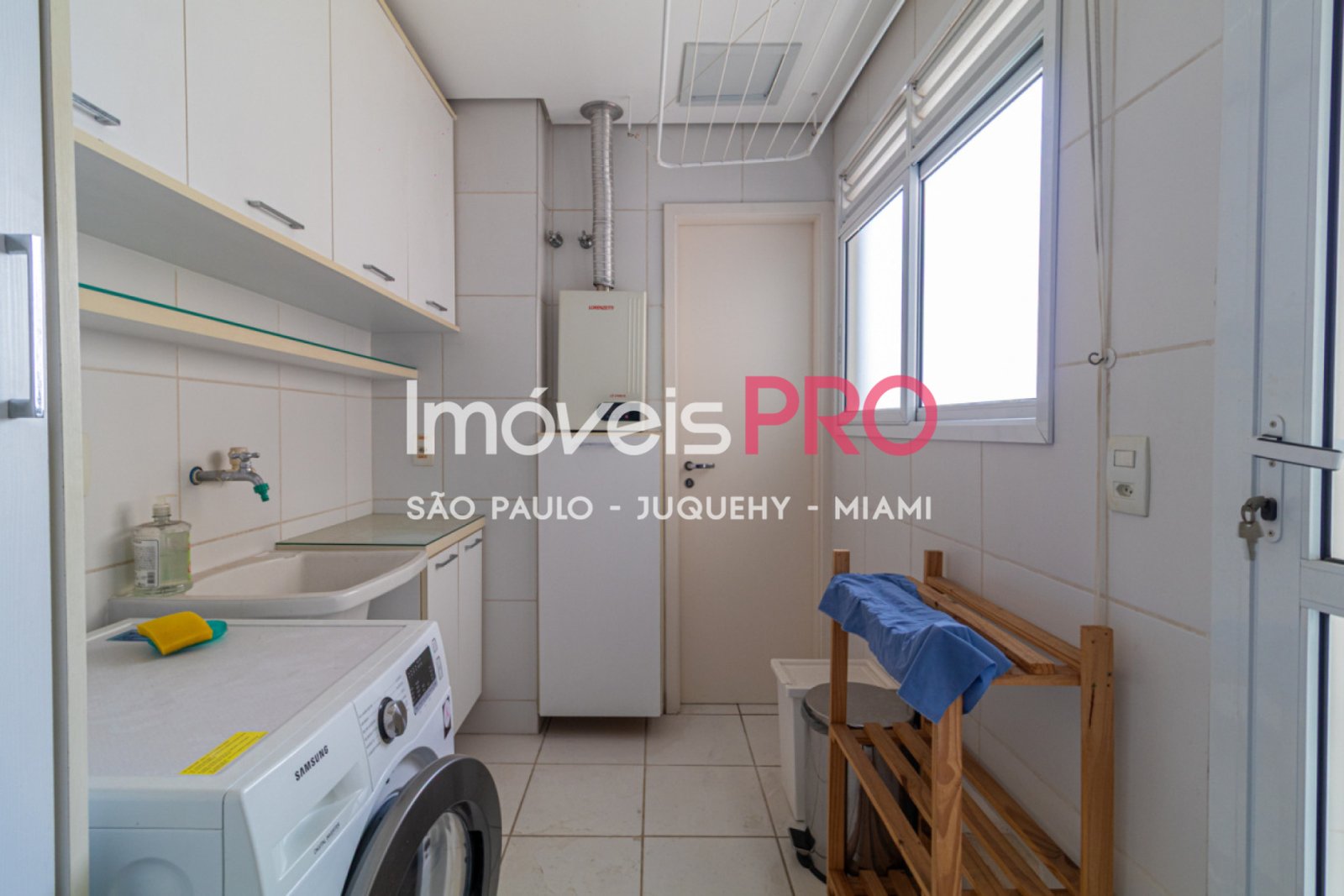 Foto :: https://assets.imoveispro.com.br/thumb/IP37675/apartamento-venda-pinheiros_IP37675_47_1920x1080.jpg?