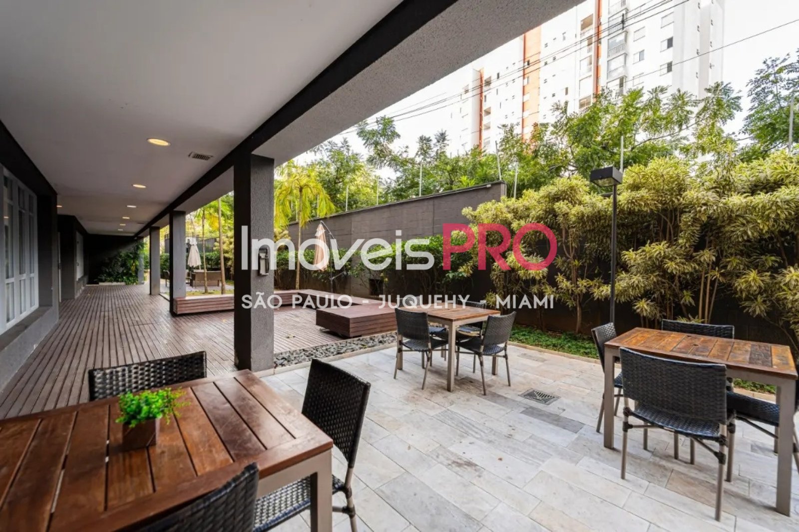 Foto :: https://assets.imoveispro.com.br/thumb/IP37676/apartamento-venda-vila-santa-catarina_IP37676_23_1920x1080.jpg?