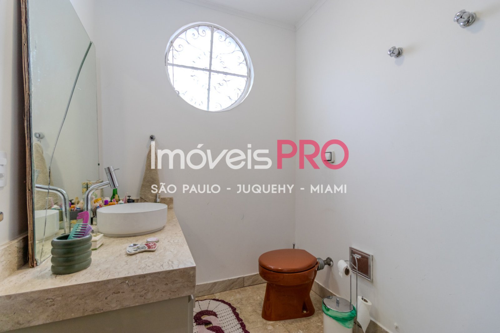 Foto :: https://assets.imoveispro.com.br/thumb/IP37677/sobrado-venda-campo-belo_IP37677_35_1920x1080.jpg?