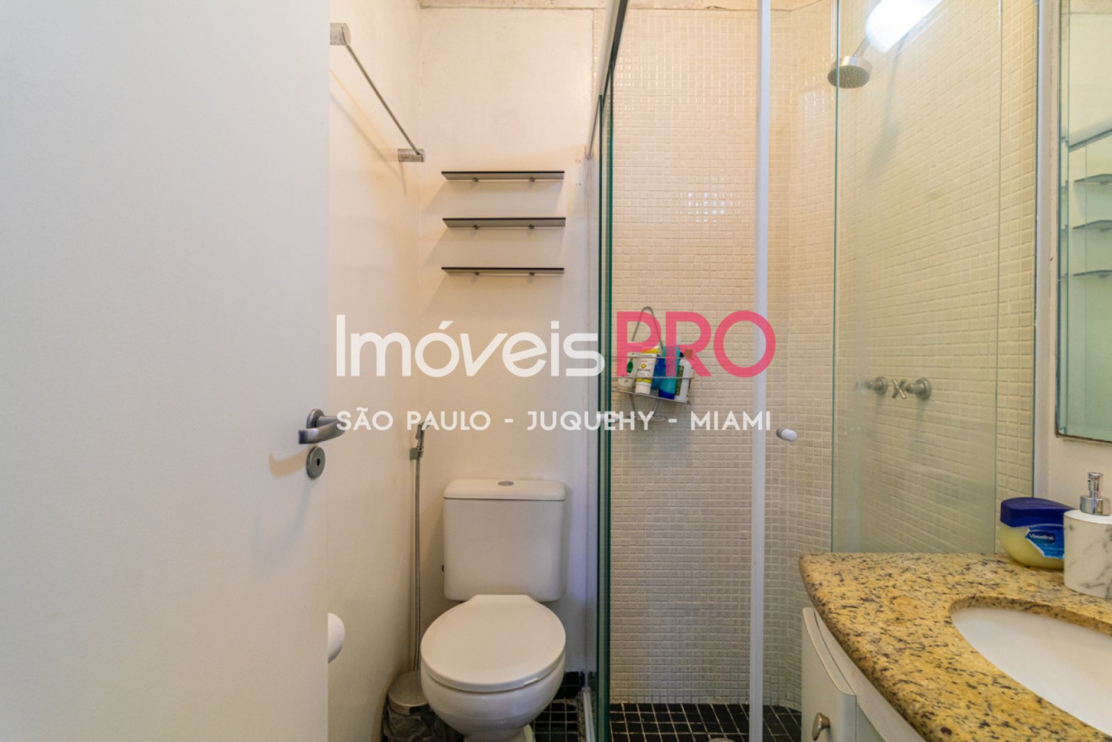 Foto :: https://assets.imoveispro.com.br/thumb/IP37686/apartamento-venda-perdizes_IP37686_41_1920x1080.jpg?