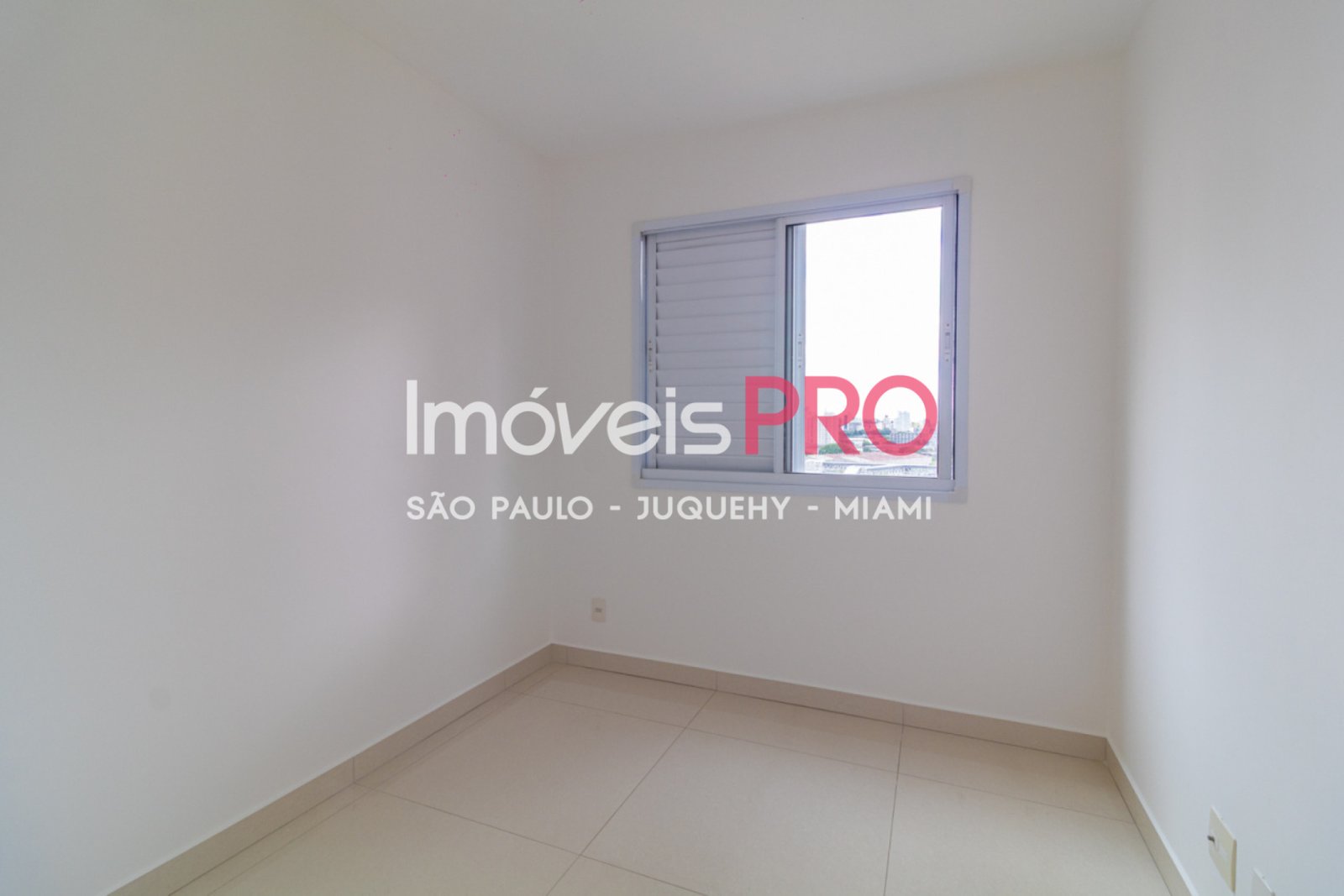 Foto :: https://assets.imoveispro.com.br/thumb/IP37698/apartamento-venda-agua-branca_IP37698_11_1920x1080.jpg?