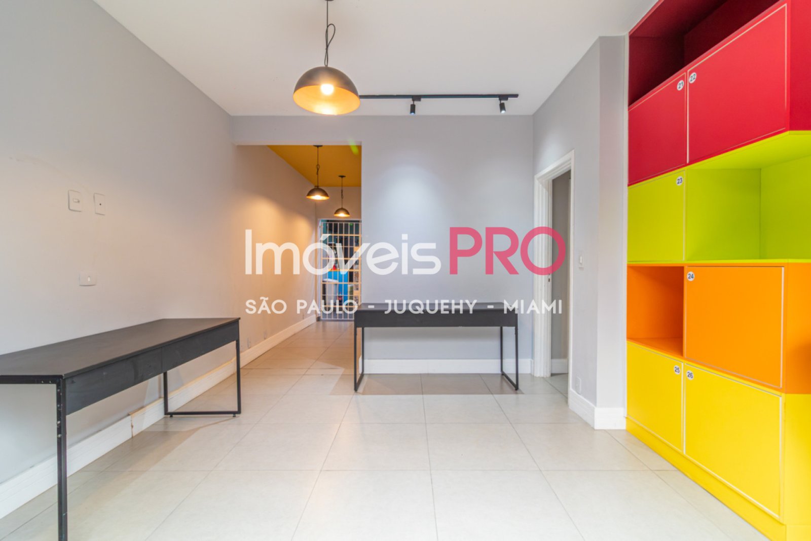 Foto :: https://assets.imoveispro.com.br/thumb/IP37700/casa-venda-perdizes_IP37700_17_1920x1080.jpg?