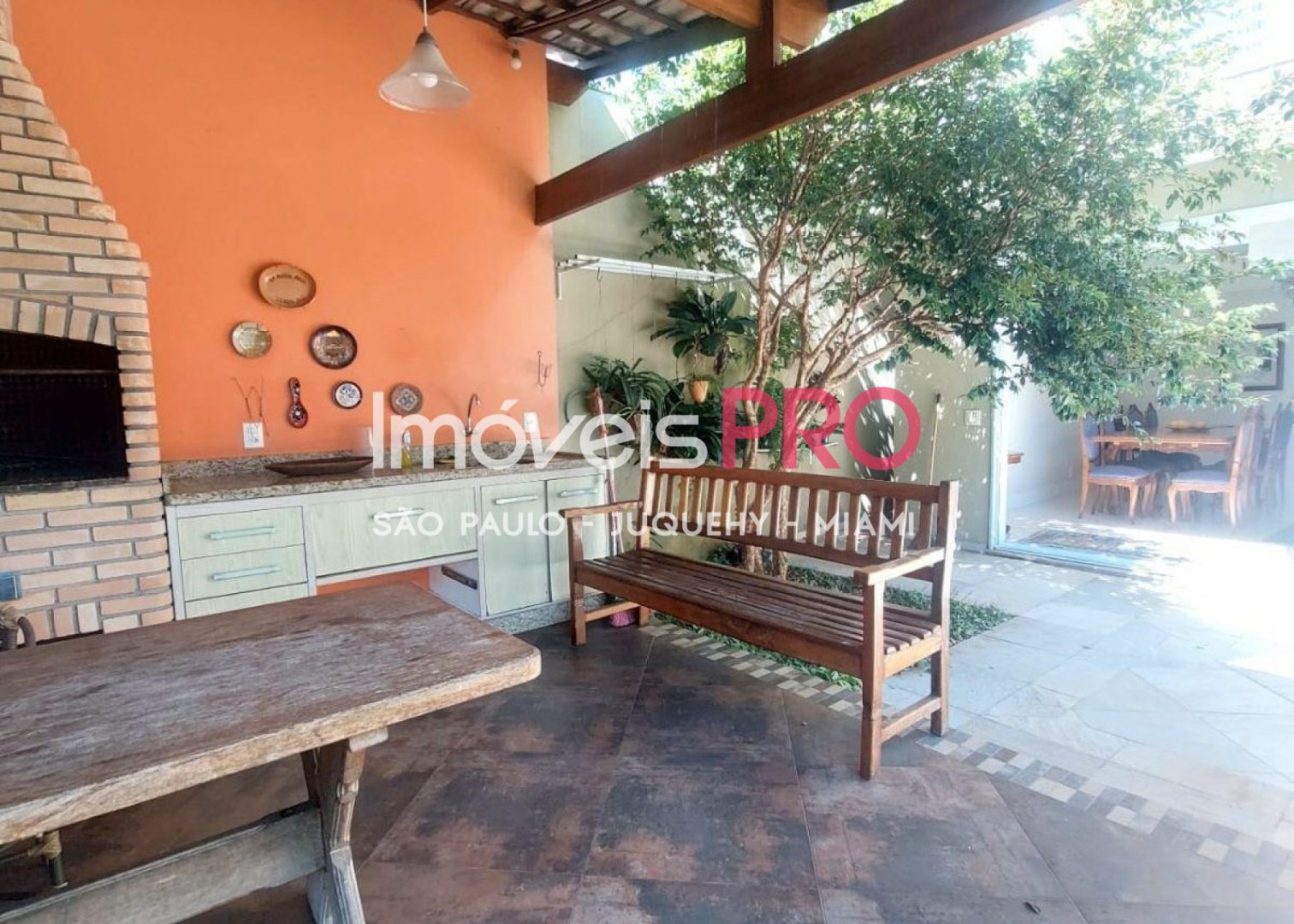 Foto :: https://assets.imoveispro.com.br/thumb/IP37709/sobrado-venda-brooklin_IP37709_29_1920x1080.jpg?
