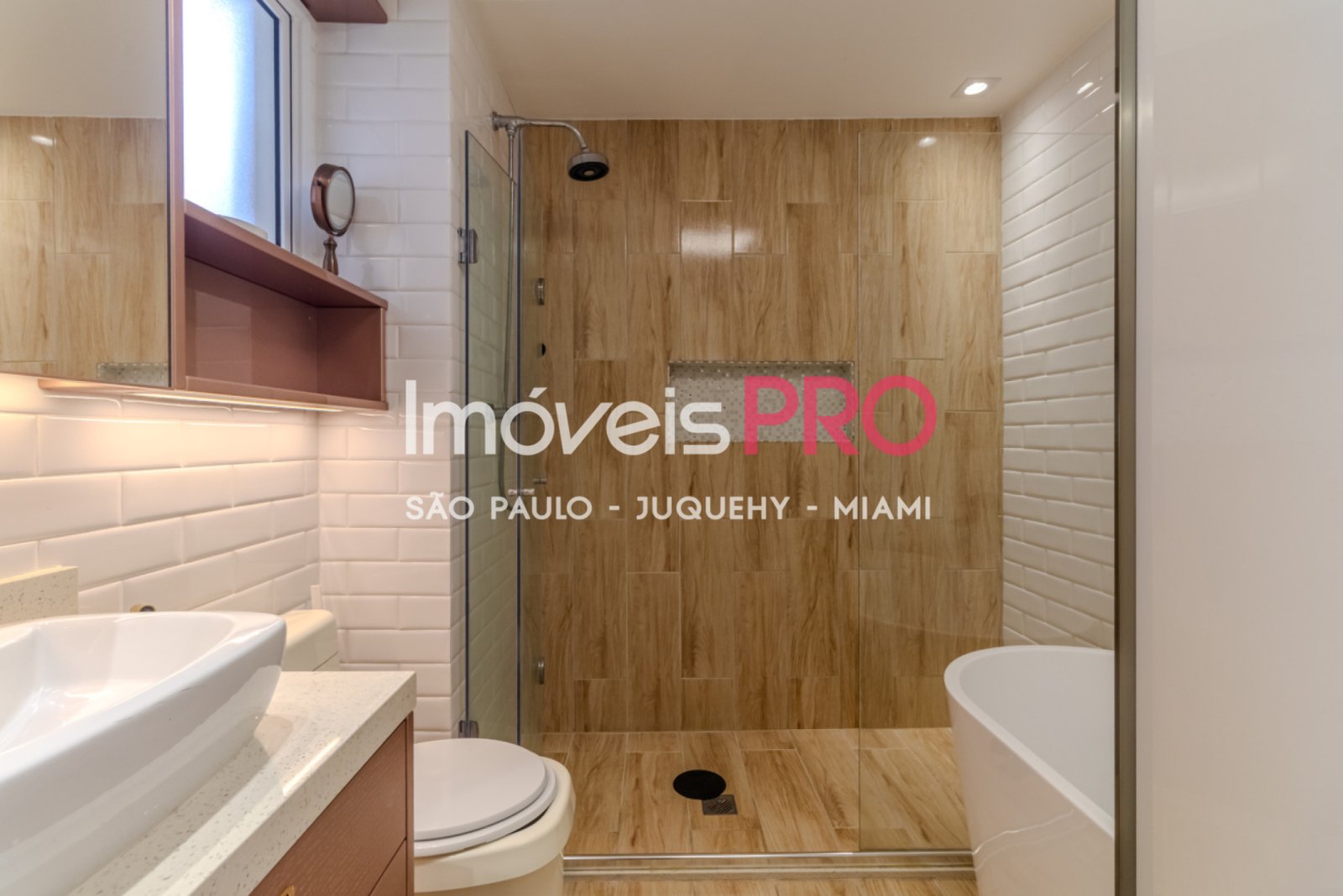 Foto :: https://assets.imoveispro.com.br/thumb/IP37723/apartamento-venda-pinheiros_IP37723_17_1920x1080.jpg?