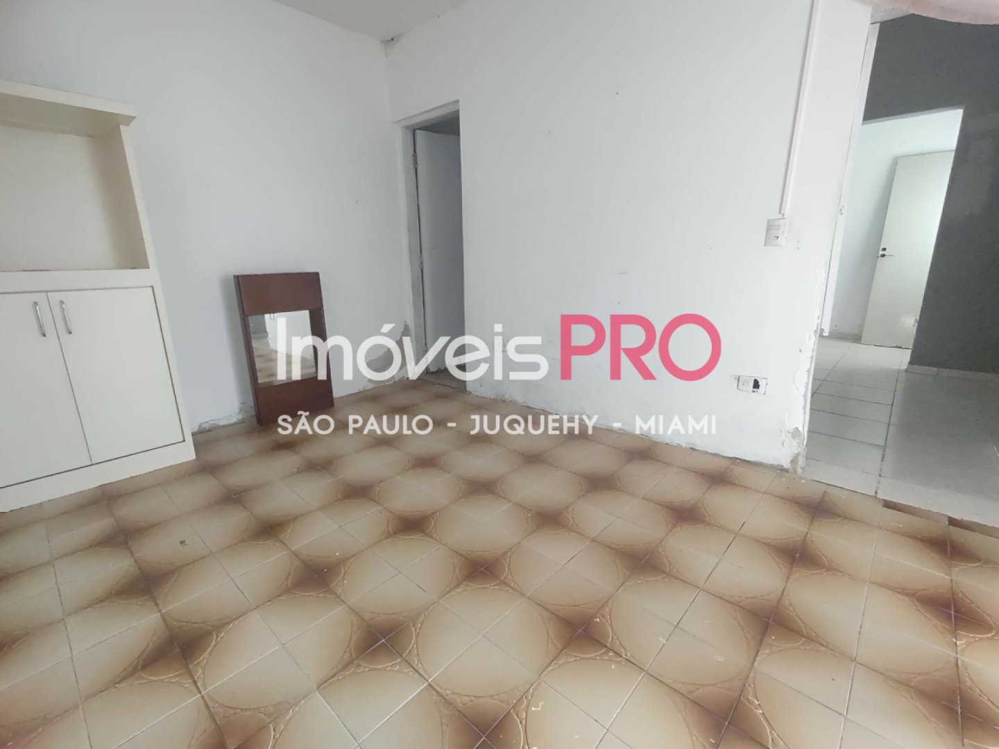 Foto :: https://assets.imoveispro.com.br/thumb/IP37724/casa-terrea-venda-jardim-prudencia_IP37724_11_1920x1080.jpg?