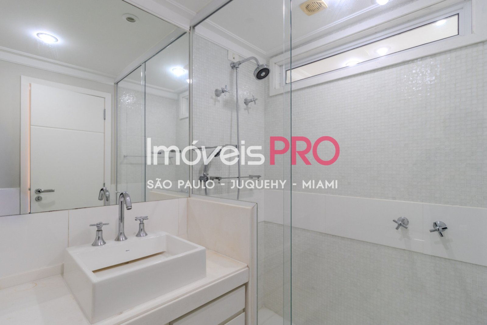 Foto :: https://assets.imoveispro.com.br/thumb/IP37751/apartamento-venda-moema_IP37751_35_1920x1080.jpg?1772218088