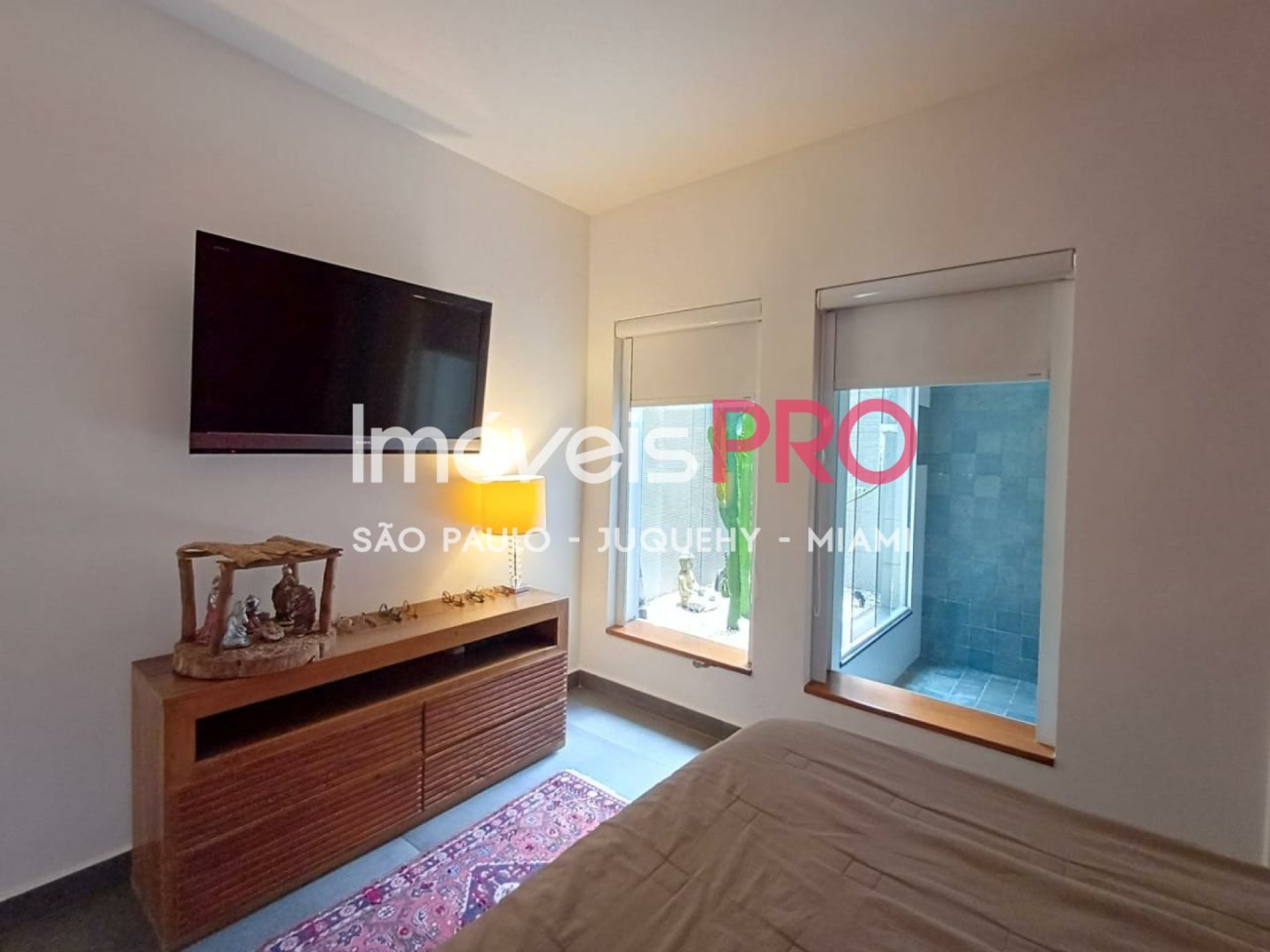 Foto :: https://assets.imoveispro.com.br/thumb/IP37754/casa-venda-campo-belo_IP37754_29_1920x1080.jpg?