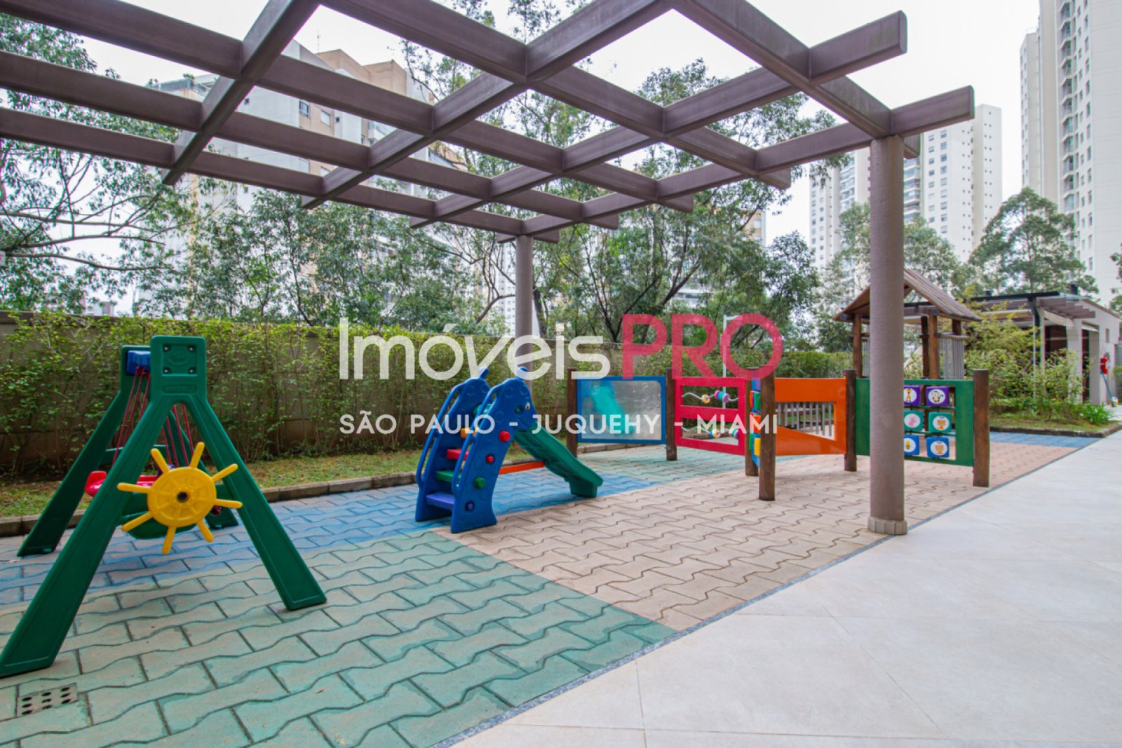 Foto :: https://assets.imoveispro.com.br/thumb/IP37758/apartamento-venda-morumbi_IP37758_29_1920x1080.jpg?