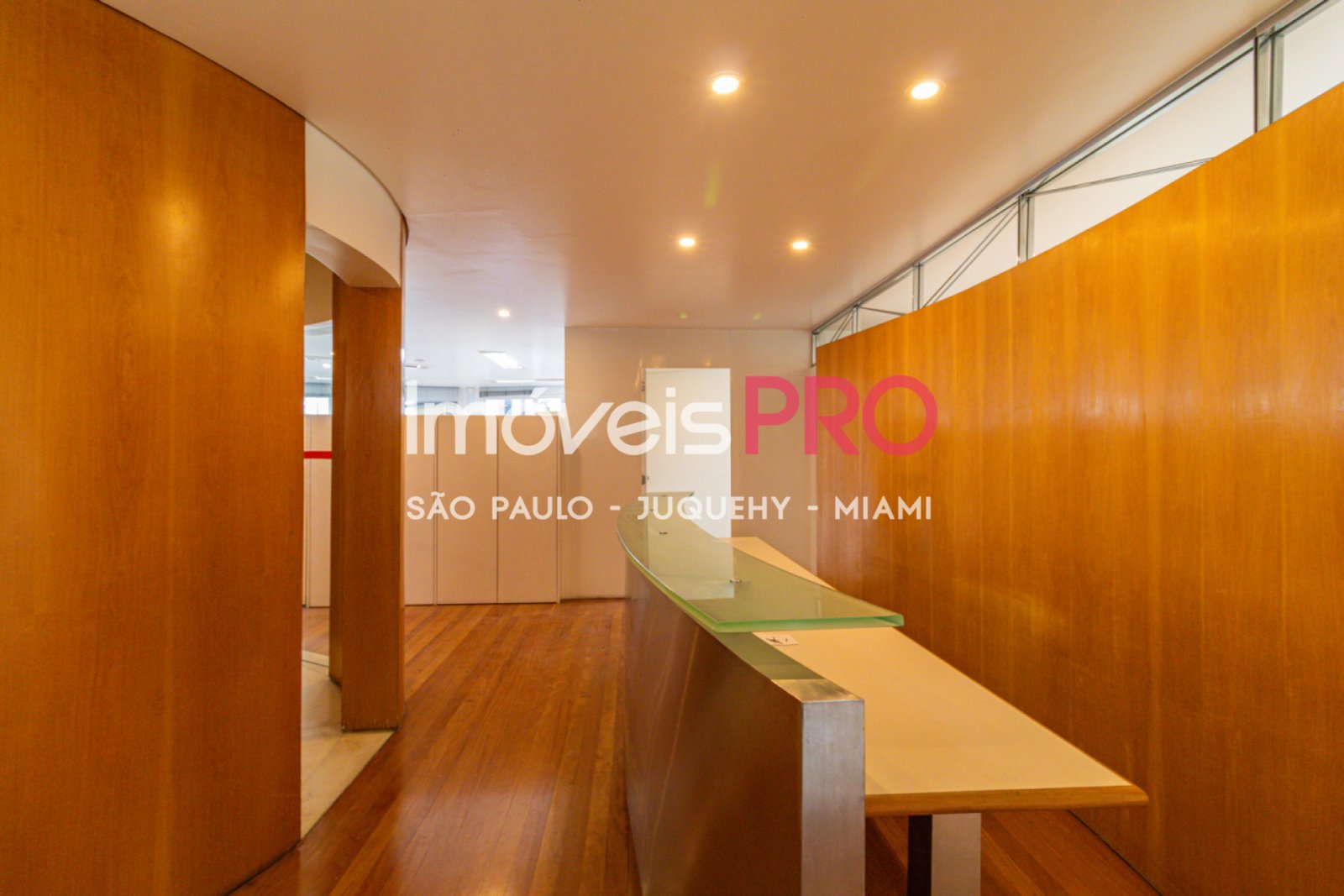 Foto :: https://assets.imoveispro.com.br/thumb/IP37769/conj-comercial-venda-itaim-bibi_IP37769_17_1920x1080.jpg?