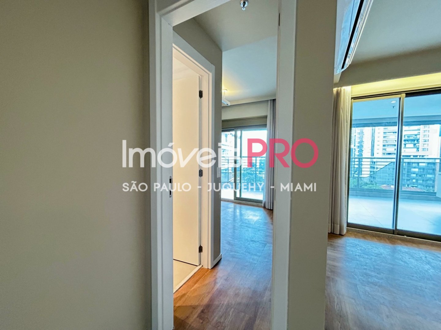 Foto :: https://assets.imoveispro.com.br/thumb/IP37800/apartamento-venda-pinheiros_IP37800_11_1920x1080.jpg?