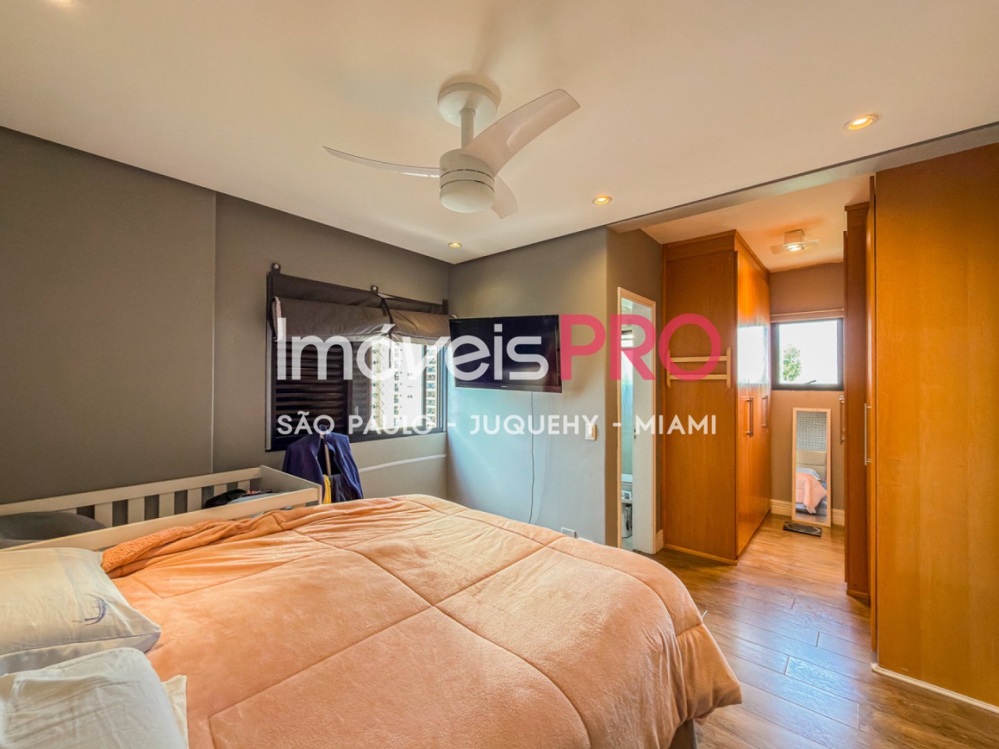 Foto :: https://assets.imoveispro.com.br/thumb/IP37805/apartamento-venda-brooklin_IP37805_11_1920x1080.jpg?