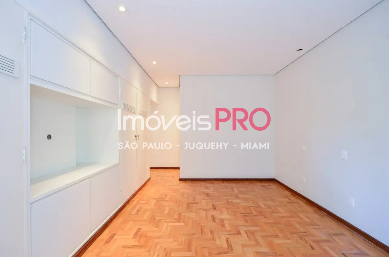 Foto :: https://assets.imoveispro.com.br/thumb/IP37806/apartamento-venda-cerqueira-cesar_IP37806_23_1920x1080.jpg?