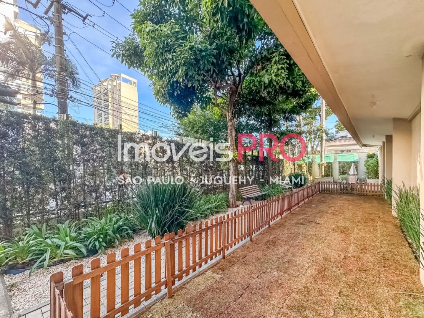 Foto :: https://assets.imoveispro.com.br/thumb/IP37807/apartamento-venda-moema-indios_IP37807_41_1920x1080.jpg?