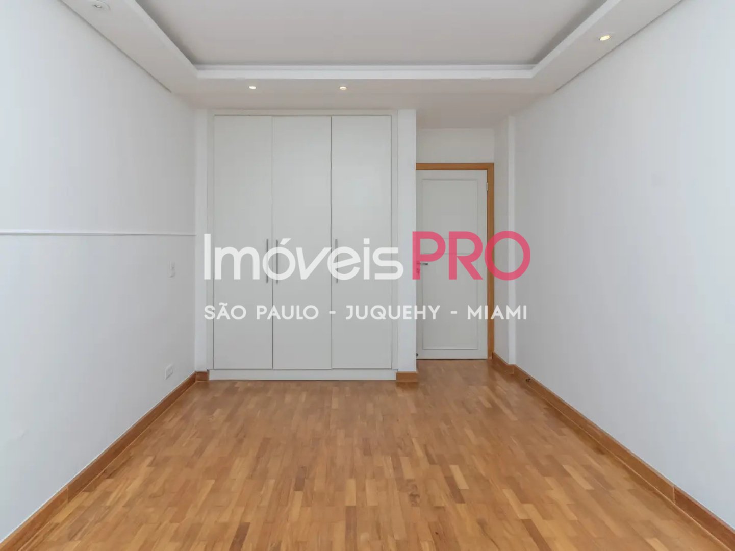 Foto :: https://assets.imoveispro.com.br/thumb/IP37841/apartamento-venda-itaim-bibi_IP37841_17_1920x1080.jpg?