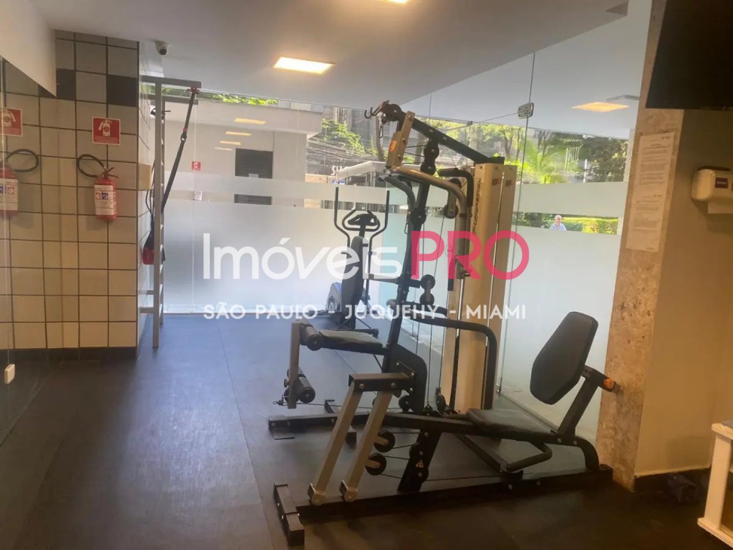 Foto :: https://assets.imoveispro.com.br/thumb/IP37841/apartamento-venda-itaim-bibi_IP37841_29_1920x1080.jpg?