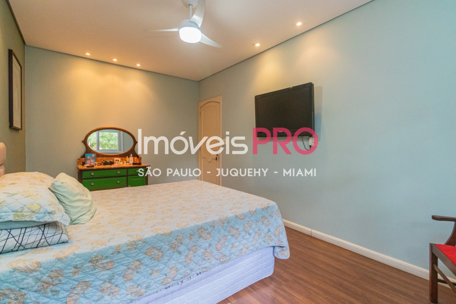 Foto :: https://assets.imoveispro.com.br/thumb/IP37843/sobrado-venda-brooklin-paulista_IP37843_35_1920x1080.jpg?