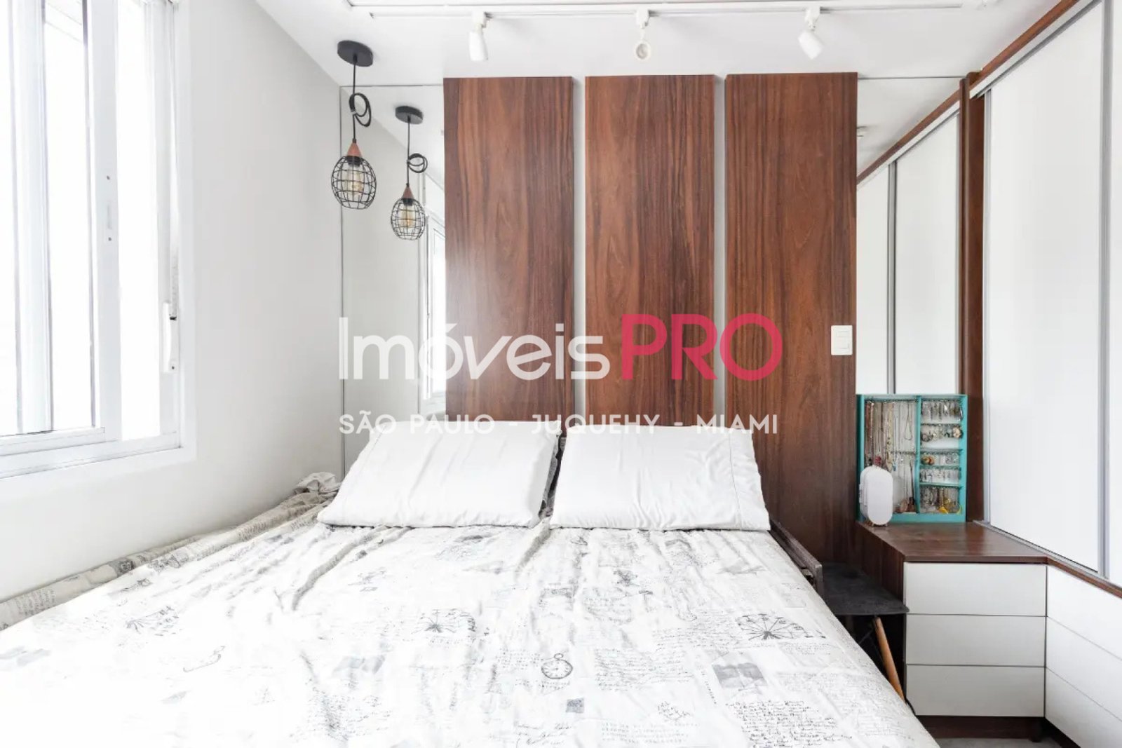 Foto :: https://assets.imoveispro.com.br/thumb/IP37844/cobertura-venda-chacara-santo-antonio-zona-sul_IP37844_17_1920x1080.jpg?