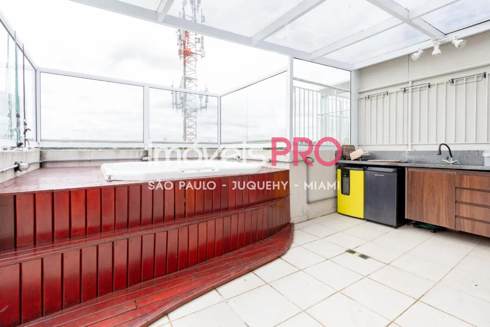 Foto :: https://assets.imoveispro.com.br/thumb/IP37844/cobertura-venda-chacara-santo-antonio-zona-sul_IP37844_29_1920x1080.jpg?