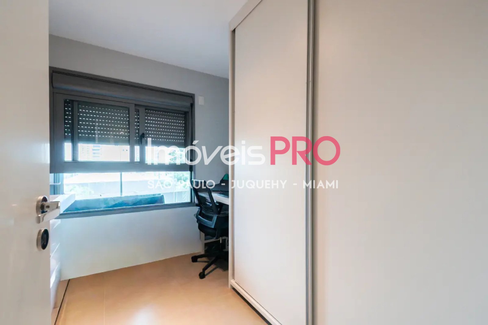 Foto :: https://assets.imoveispro.com.br/thumb/IP37867/apartamento-venda-moema-passaros_IP37867_17_1920x1080.jpg?