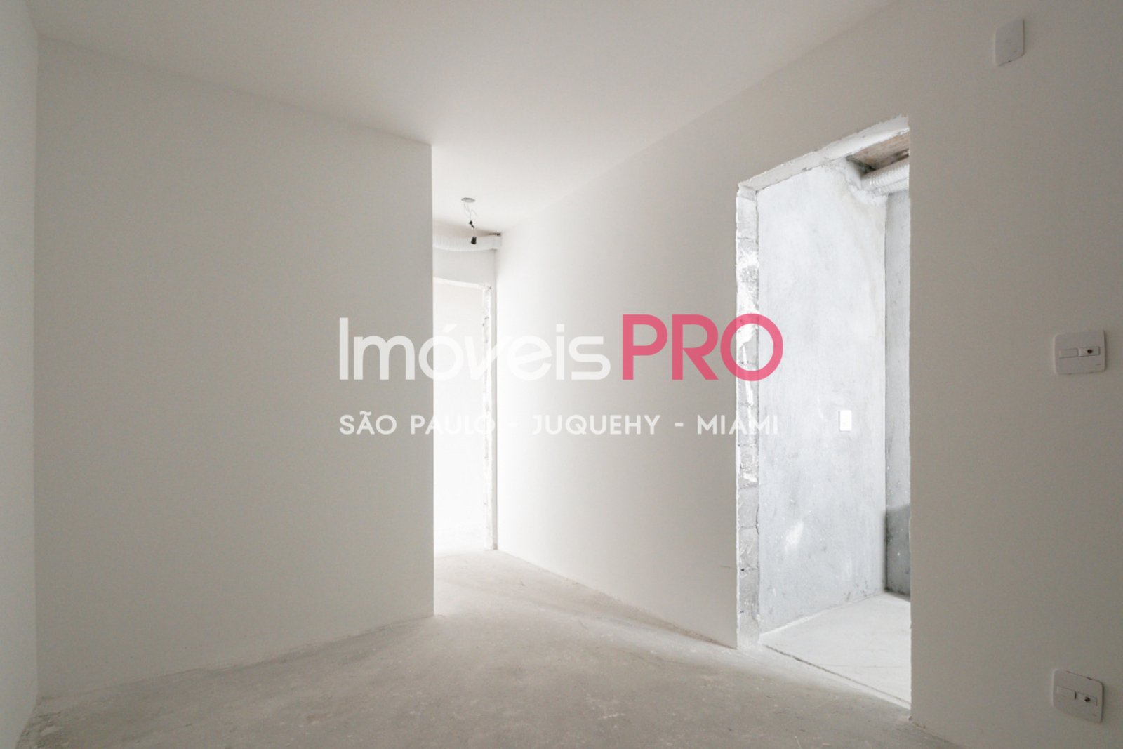 Foto :: https://assets.imoveispro.com.br/thumb/IP37870/apartamento-venda-moema-passaros_IP37870_23_1920x1080.jpg?