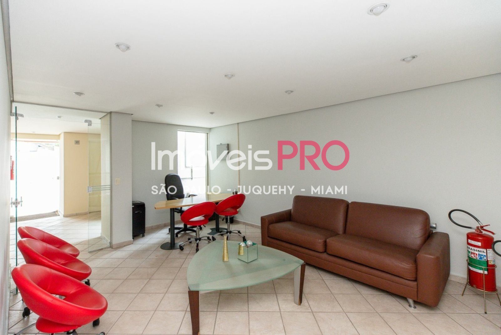 Foto :: https://assets.imoveispro.com.br/thumb/IP37875/apartamento-venda-moema-indios_IP37875_29_1920x1080.jpg?